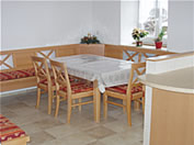 Essgruppe mit Couch