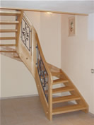 Treppe aus Ahorn