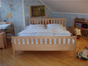 Doppelbett in Buche