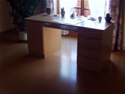 Schreibtisch